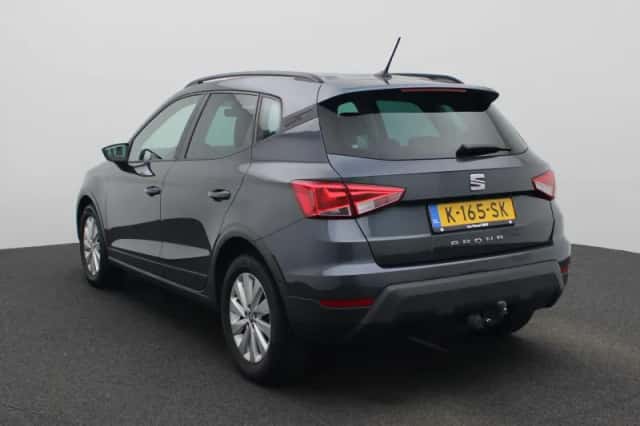 SEAT Arona (2021) thumbnail 2