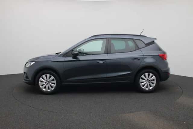 SEAT Arona (2021) thumbnail 4