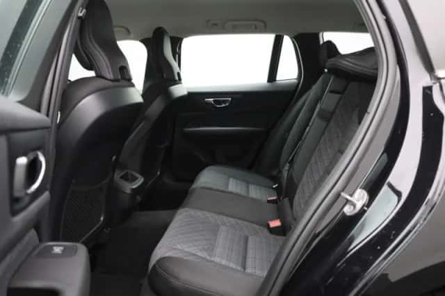 Volvo V60 (2022) thumbnail 12