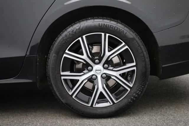Volvo V60 (2022) thumbnail 13