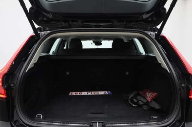 Volvo V60 (2022) thumbnail 14