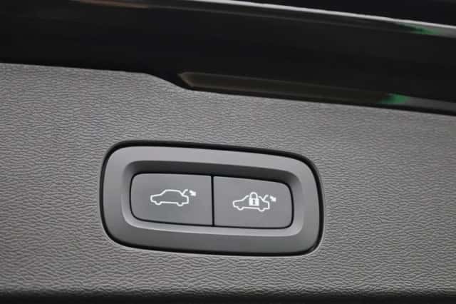 Volvo V60 (2022) thumbnail 15