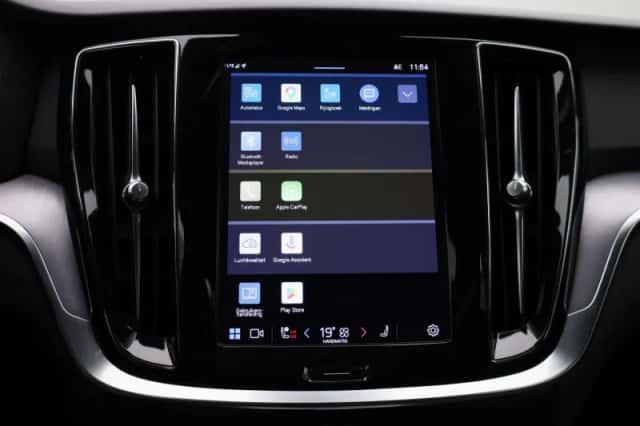 Volvo V60 (2022) thumbnail 24
