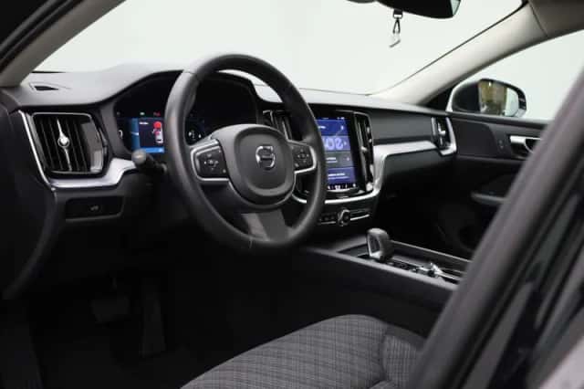Volvo V60 (2022) thumbnail 32