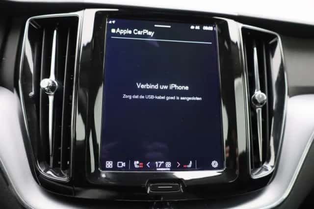 Volvo XC60 (2021) thumbnail 18