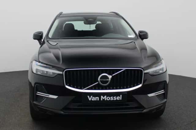 Volvo XC60 (2021) thumbnail 3