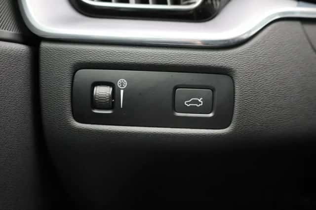 Volvo XC60 (2021) thumbnail 24