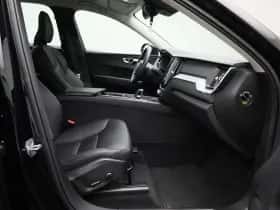 Volvo XC60 thumbnail 32