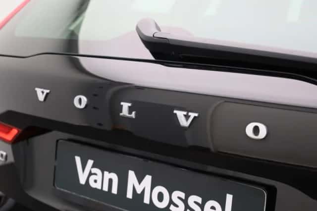Volvo XC60 (2021) thumbnail 36