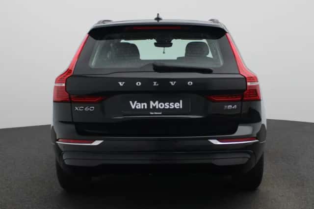Volvo XC60 (2021) thumbnail 5