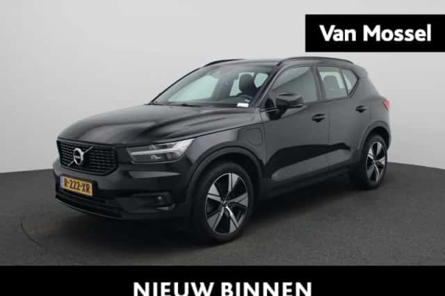Volvo XC40 (2022)