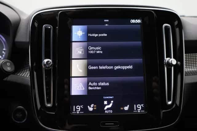 Volvo XC40 (2022) thumbnail 17