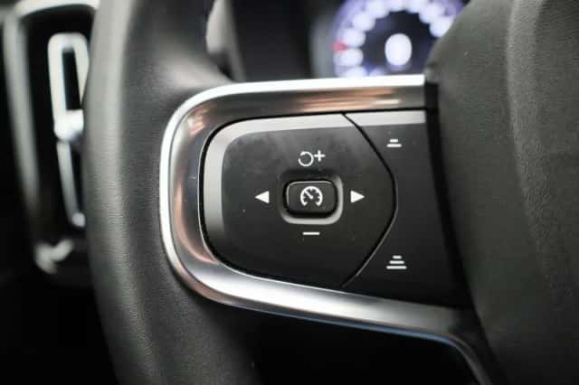 Volvo XC40 (2022) thumbnail 20