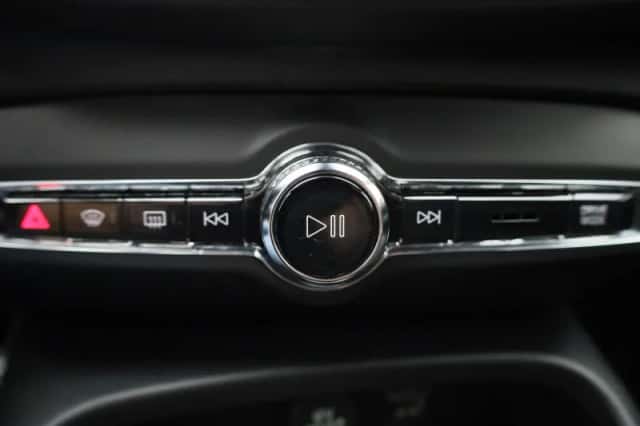 Volvo XC40 (2022) thumbnail 21