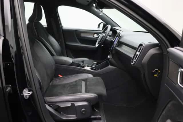 Volvo XC40 (2022) thumbnail 37