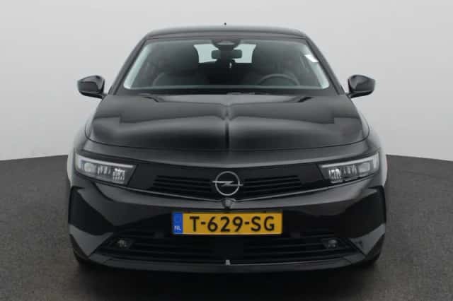 Opel Astra (2023) thumbnail 3