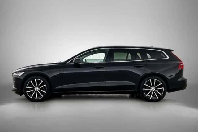 Volvo V60 (2023) thumbnail 2
