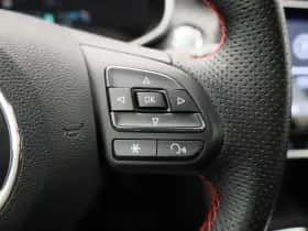 MG ZS (2023) thumbnail 17