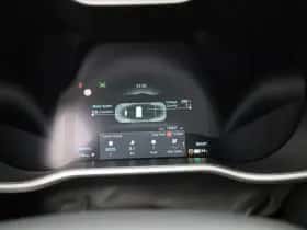 MG ZS (2023) thumbnail 8