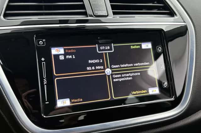 Suzuki S-Cross (2019) thumbnail 28