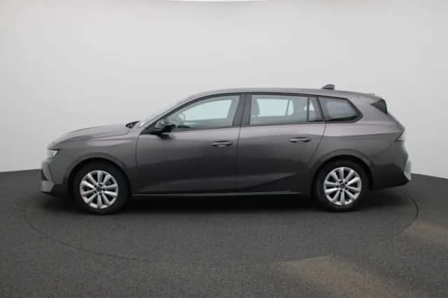 Opel Astra (2023) thumbnail 4