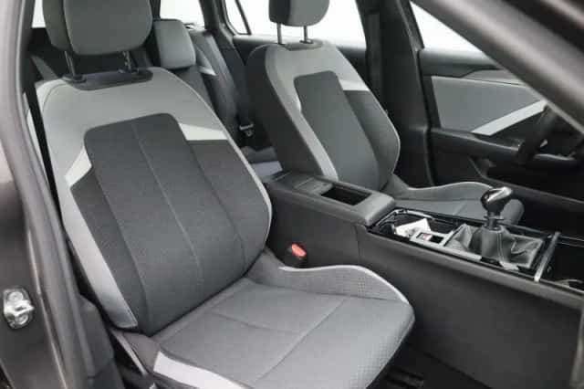 Opel Astra (2023) thumbnail 32