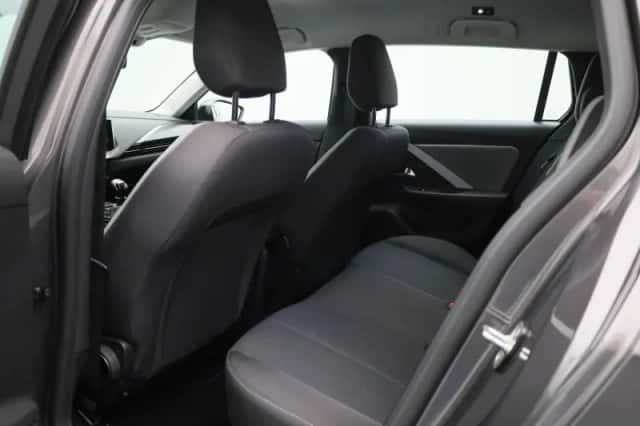 Opel Astra (2023) thumbnail 10