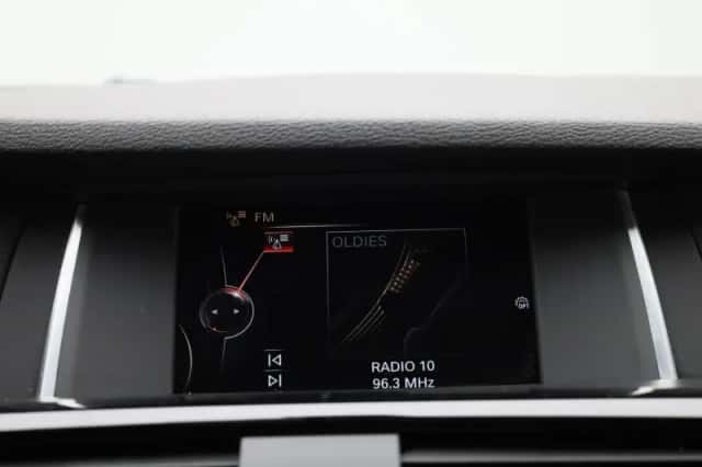 BMW X4 (2015) thumbnail 23