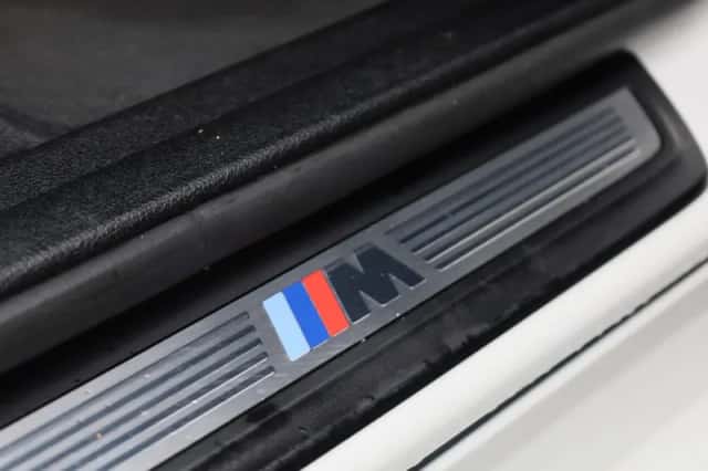 BMW X4 (2015) thumbnail 36