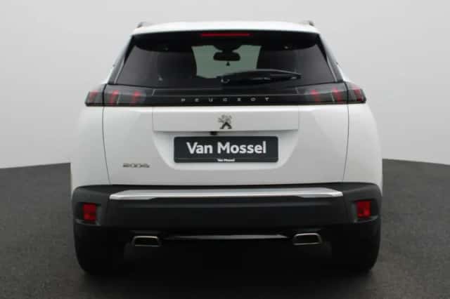 Peugeot 2008 (2021) thumbnail 5