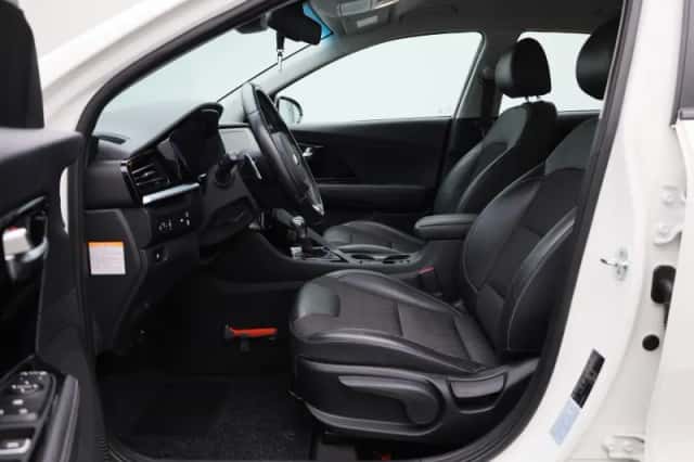 Kia Niro (2021) thumbnail 11
