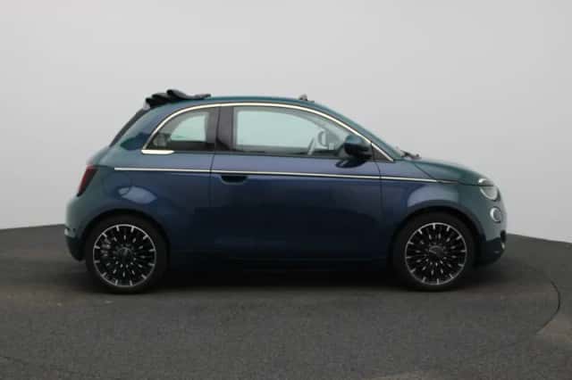 Fiat 500C (2023) thumbnail 6