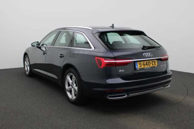 Audi A6 (2023) thumbnail 2