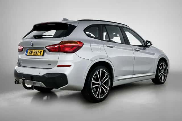 BMW X1 (2019) thumbnail 4