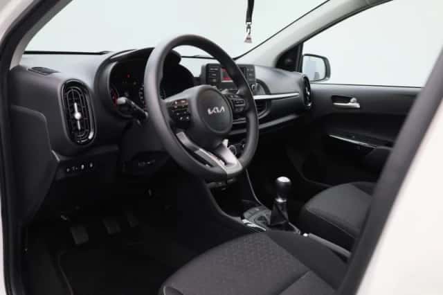 Kia Picanto (2022) thumbnail 26