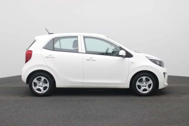 Kia Picanto (2022) thumbnail 6