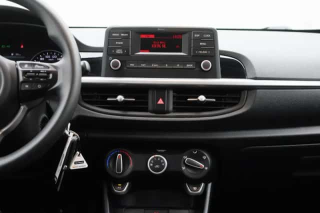 Kia Picanto (2022) thumbnail 9