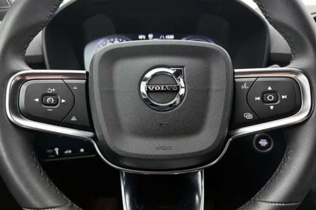 Volvo XC40 (2022) thumbnail 43