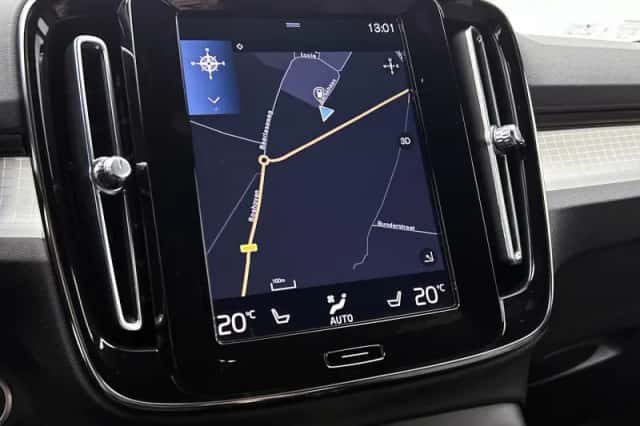 Volvo XC40 (2022) thumbnail 7