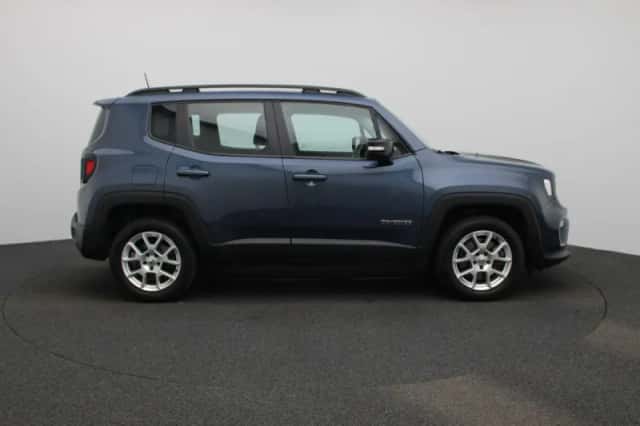 Jeep Renegade (2023) thumbnail 6