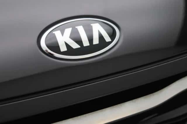 Kia Stonic (2021) thumbnail 28