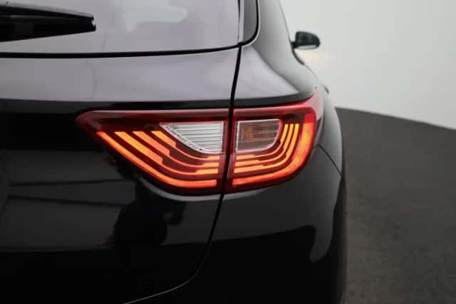 Kia Stonic (2021) thumbnail 32