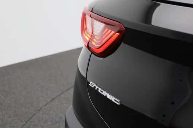 Kia Stonic (2021) thumbnail 33