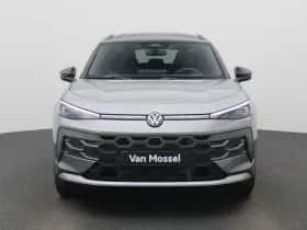 Volkswagen T-Roc thumbnail 3