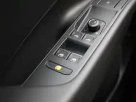 Volkswagen T-Roc thumbnail 37