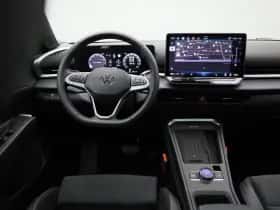 Volkswagen T-Roc thumbnail 7