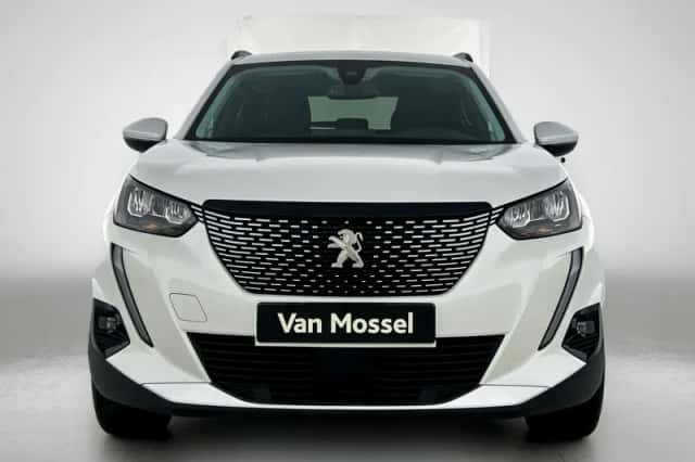 Peugeot 2008 (2021) thumbnail 5