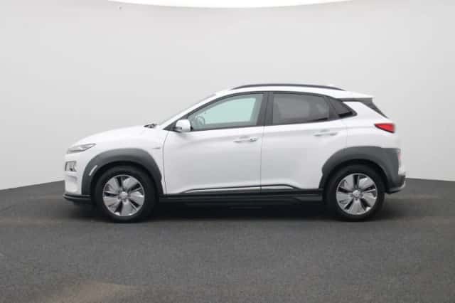 Hyundai Kona (2020) thumbnail 4