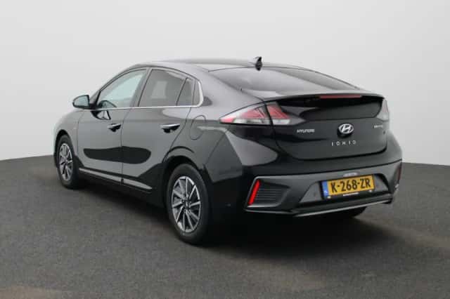Hyundai Ioniq (2021) thumbnail 2