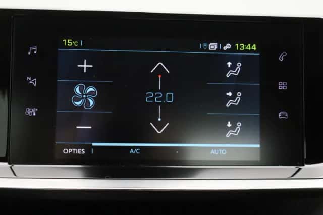 Peugeot e-208 (2023) thumbnail 29
